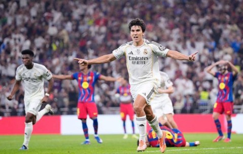 决赛八连胜！巴萨真正锦鲤浮现，连胜皇马不是偶然，欧冠成新目标