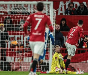 一场1-2，让曼联耻辱出局，两大杯赛淘汰，7亿欧豪阵也没用