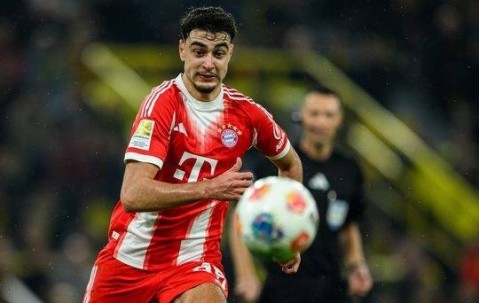 拜仁慕尼黑球员亚历山大・帕夫洛维奇：“我们只需继续向前冲”