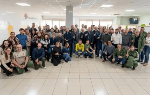 比利亚雷亚尔圣诞祝酒会：总结过往，剑指欧冠与热门球员新征程