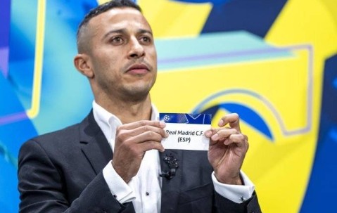 欧冠淘汰赛抽签：皇马曼城冤家路窄，大巴黎切尔西狭路相逢