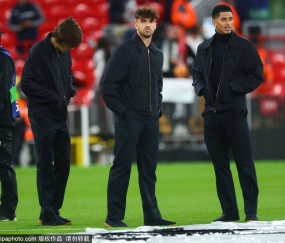 欧冠小组赛激战正酣，利物浦的防线为何频频失守？