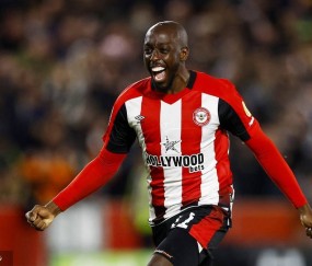 布伦特福德前锋维萨加盟纽卡斯尔联
        
    布伦特福德前锋维萨加盟纽卡斯尔联