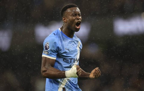 足总杯｜纽卡斯尔对阵曼城，赛季第五次交锋，曼城面临四线作战，喜鹊能否主场逆袭？