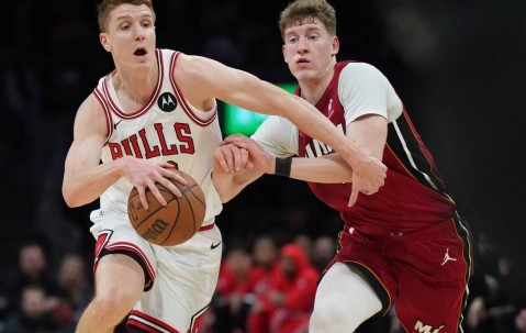 多森姆29+8+9拉尔森22分 残阵公牛复仇热火