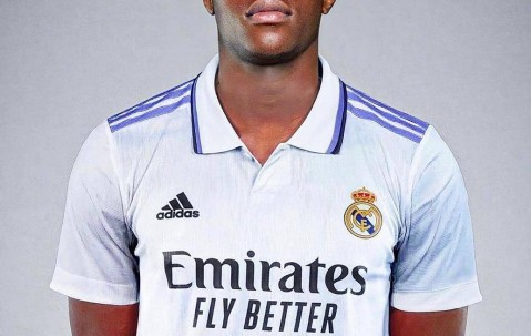 皇马再现神操作神操作!皇家马德里900万欧锁定意甲天才,楚阿梅尼替身已定